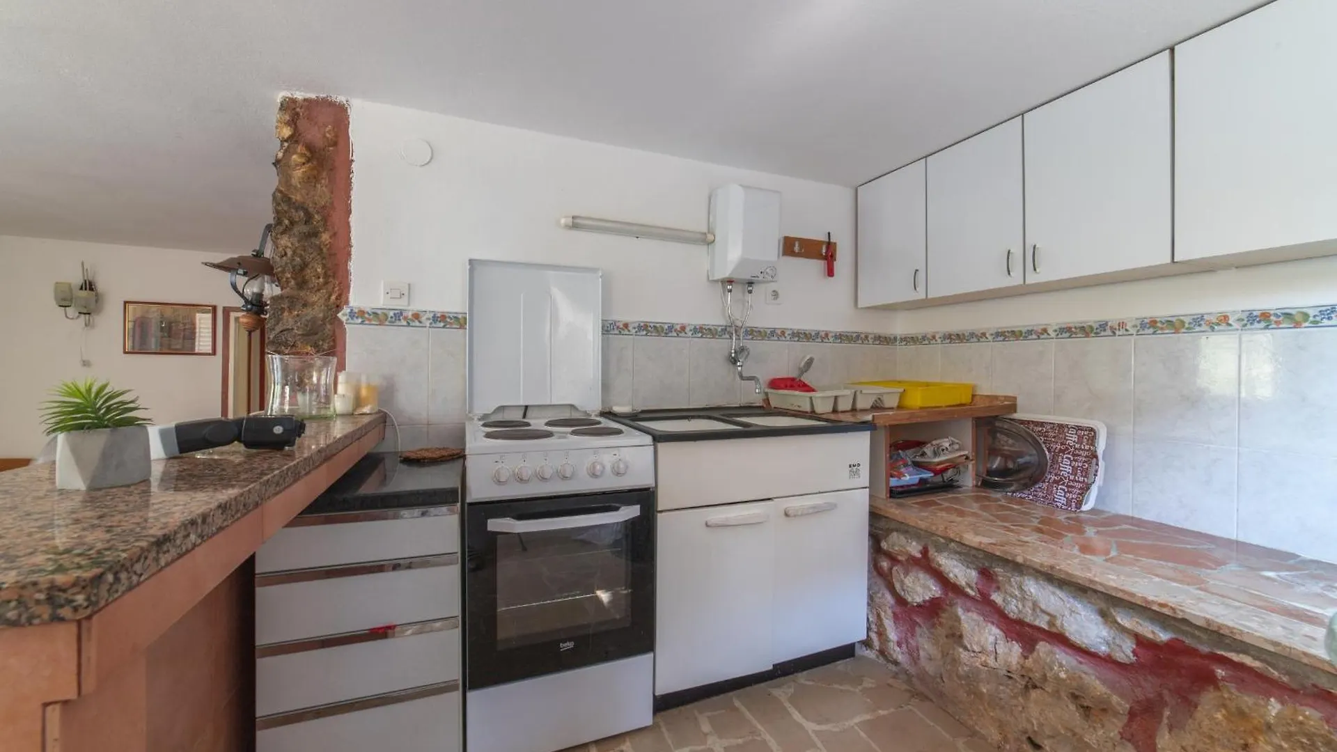 Perfect Beachfront Getaway Ideal For Families Seget Vranjica