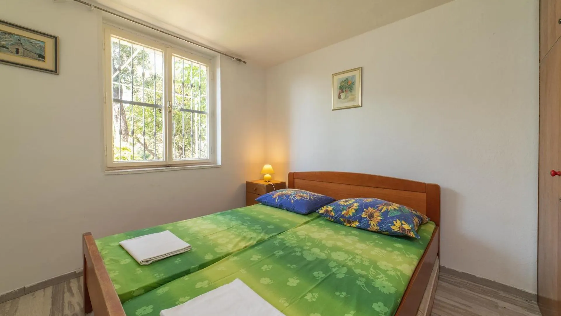 Perfect Beachfront Getaway Ideal For Families Seget Vranjica Holiday home