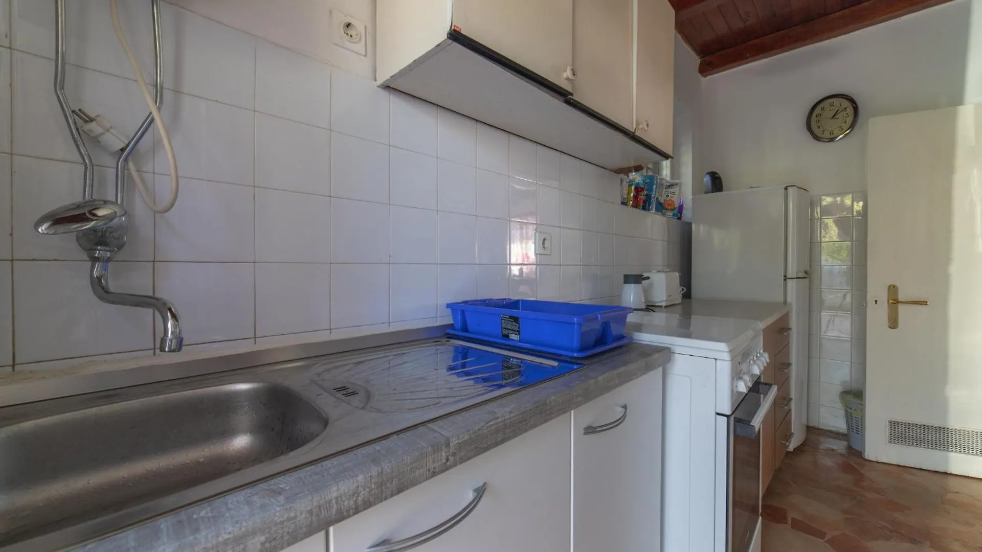 Perfect Beachfront Getaway Ideal For Families Seget Vranjica